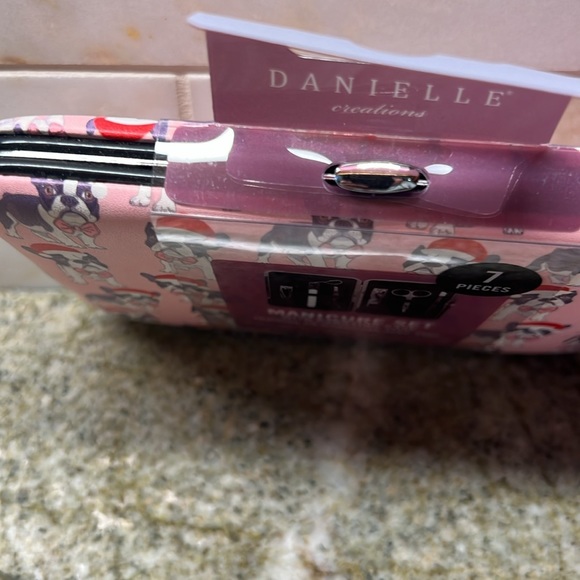 NEW French Bulldog Frenchie Boston Terrier Santa Manicure Set Case Christmas - Picture 4 of 6